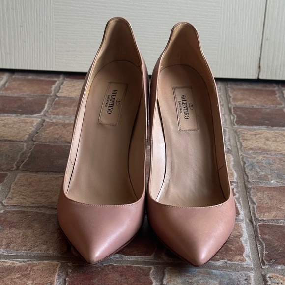 Valentino Garavani Extreme Heel Nappa Pump - Picture 3 of 16